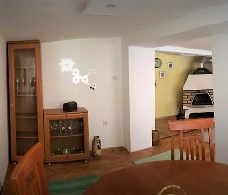 Cozy House Alden بيت ضيافة